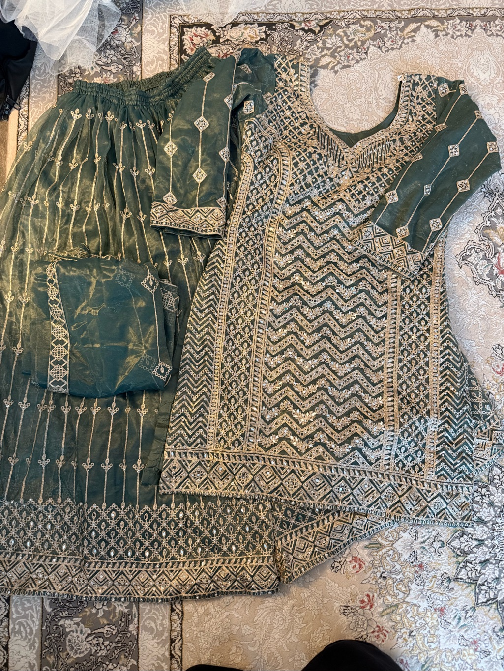 Embroidered Deep Green Traditional Dress Set